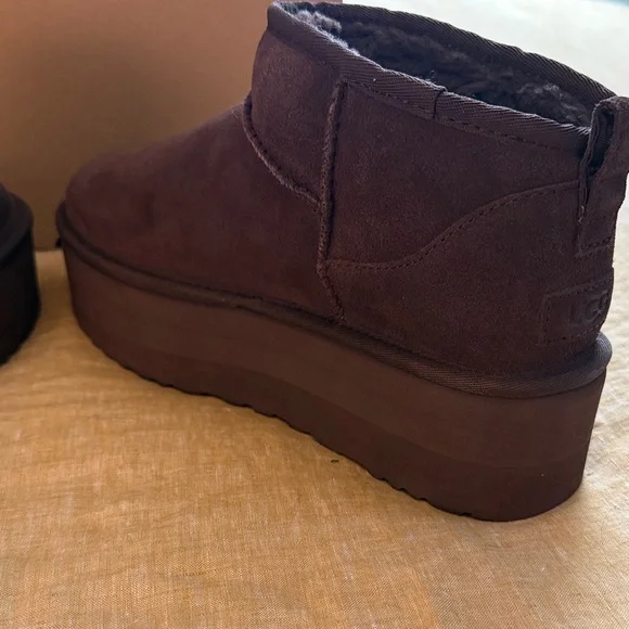 UGG Ultra Mini Platform - Picture 12 of 17